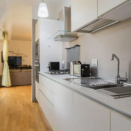 Airport By Wonderful Italy Apartman *